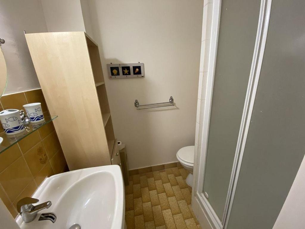 Studio 16 Le Cap D'Agde Avec Parking Prive Proche Du Centre Екстериор снимка