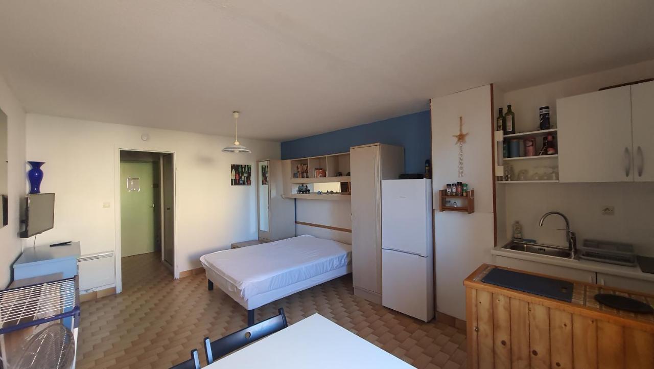 Studio 16 Le Cap D'Agde Avec Parking Prive Proche Du Centre Екстериор снимка